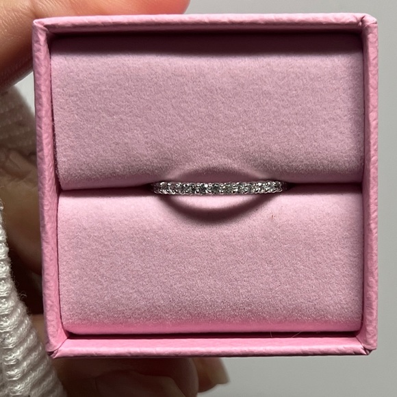 Matrix Vittore ring, Round cut, White, Silver-tone NWT/In Box - Picture 4 of 5